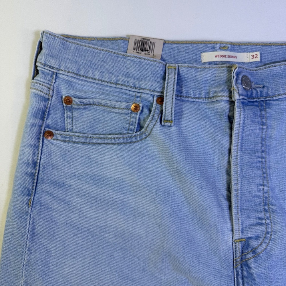 Levi's Wedgie Skinny Jeans Womens 32x26 Light Wash High Rise Button Fly Crop - Picture 4 of 15